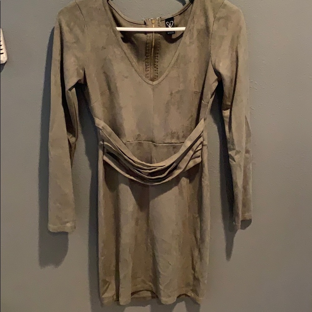 Suede olive green mini dress🔥 worn once